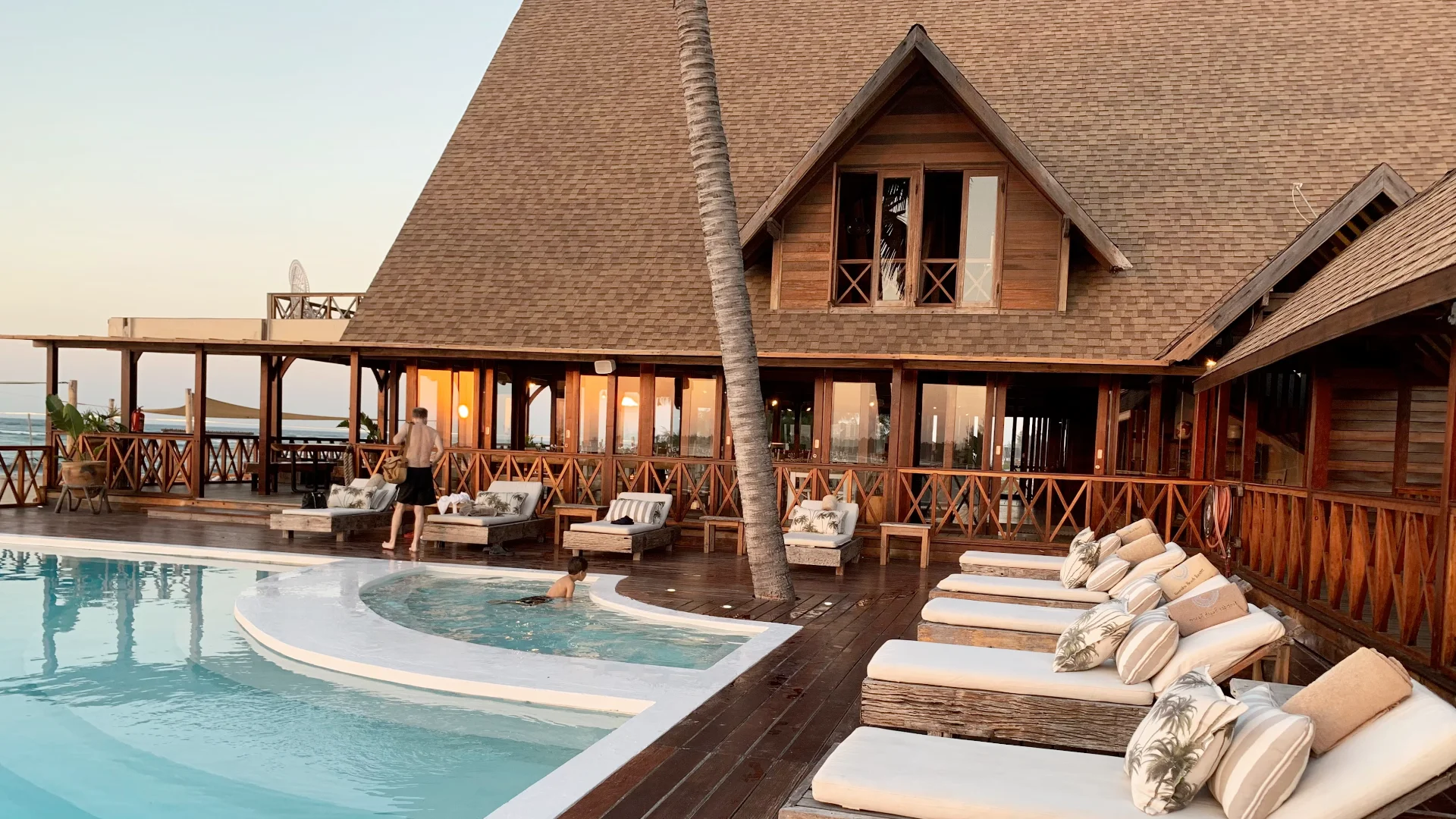 Lagona Vista Cabana